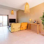 Sunrise- A Restful Getaway فيلة *