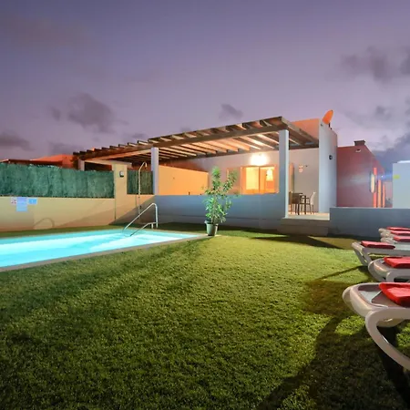 Sunrise- A Restful Getaway فيلة *